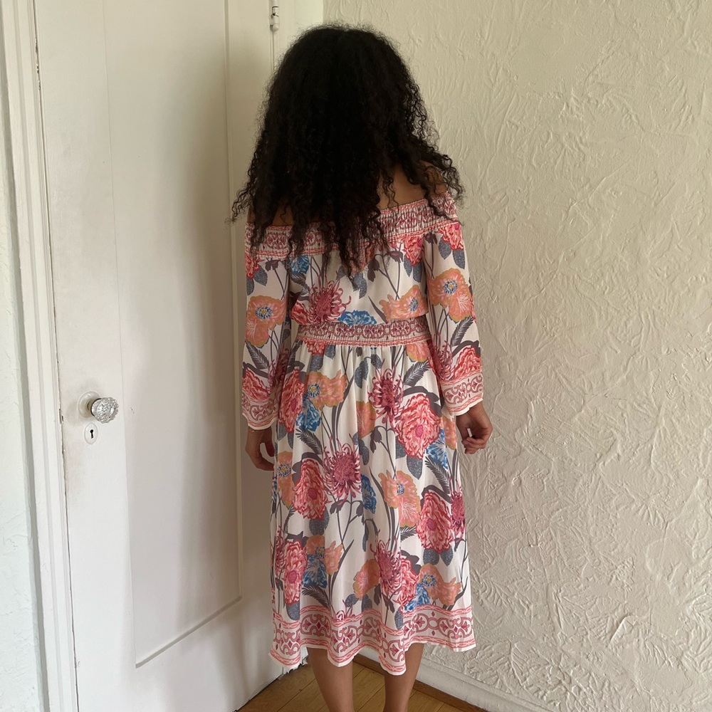 Dress - Picture 2 of 2